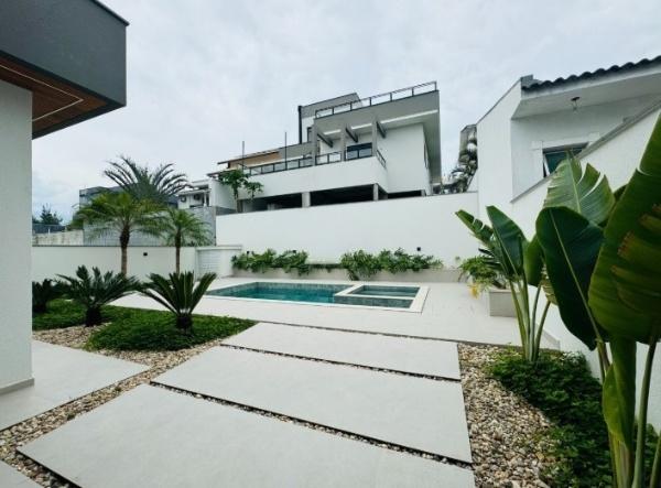 Casa, 3 quartos, 240 m² - Foto 10