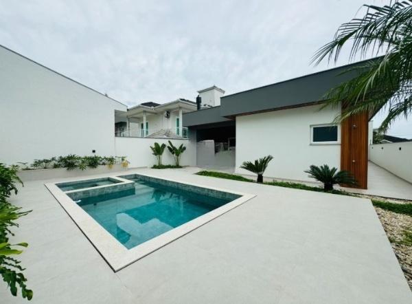 Casa, 3 quartos, 240 m² - Foto 2