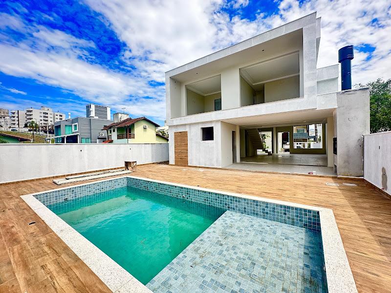 Casa, 4 quartos, 275 m² - Foto 1