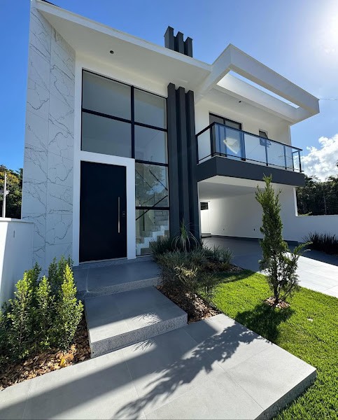 Casa, 4 quartos, 190 m² - Foto 1